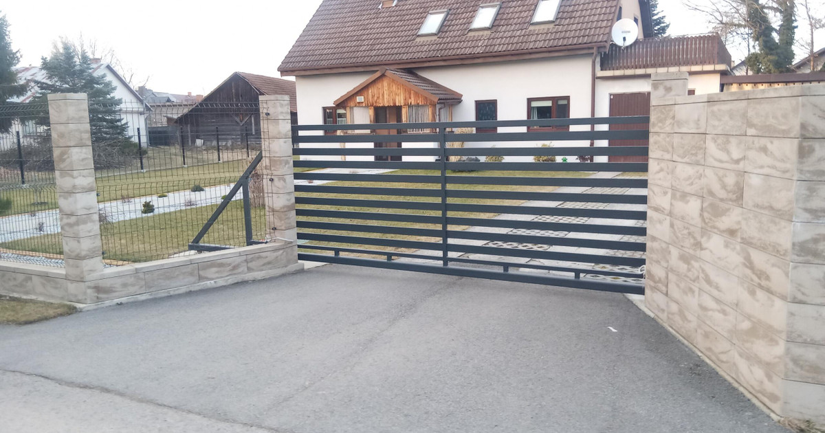 Niepołomice / Suszówka 7 pok 160m2 9 AR 1.190 mln