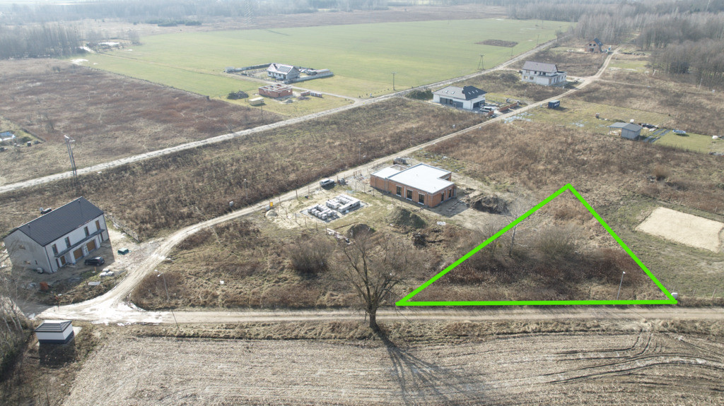 Pięknie położona działka- 200m2 od lasu-Zajączków