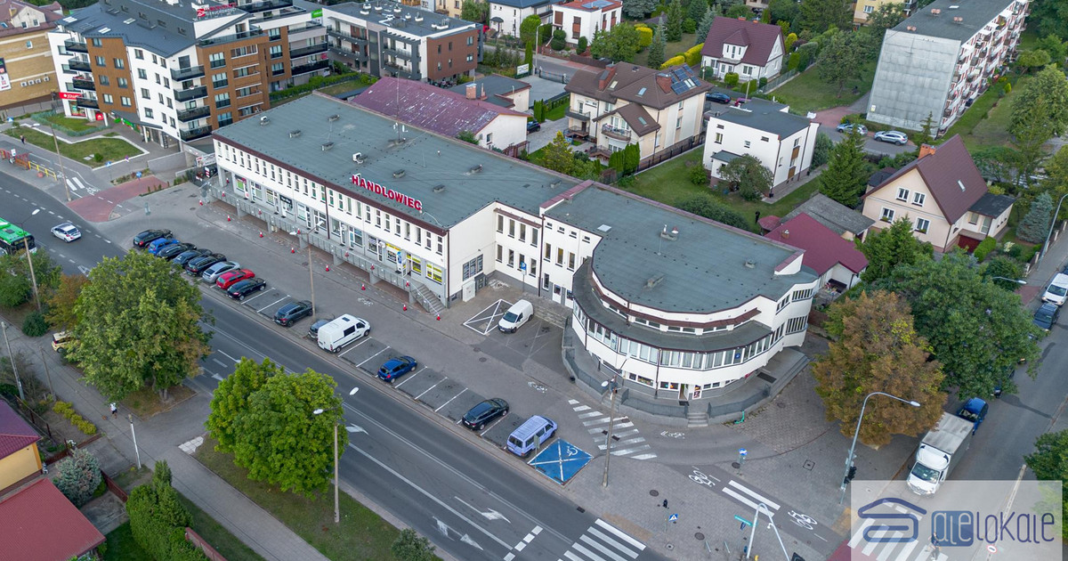 Lokal użytkowy w pasażu na ul. Hallera 10