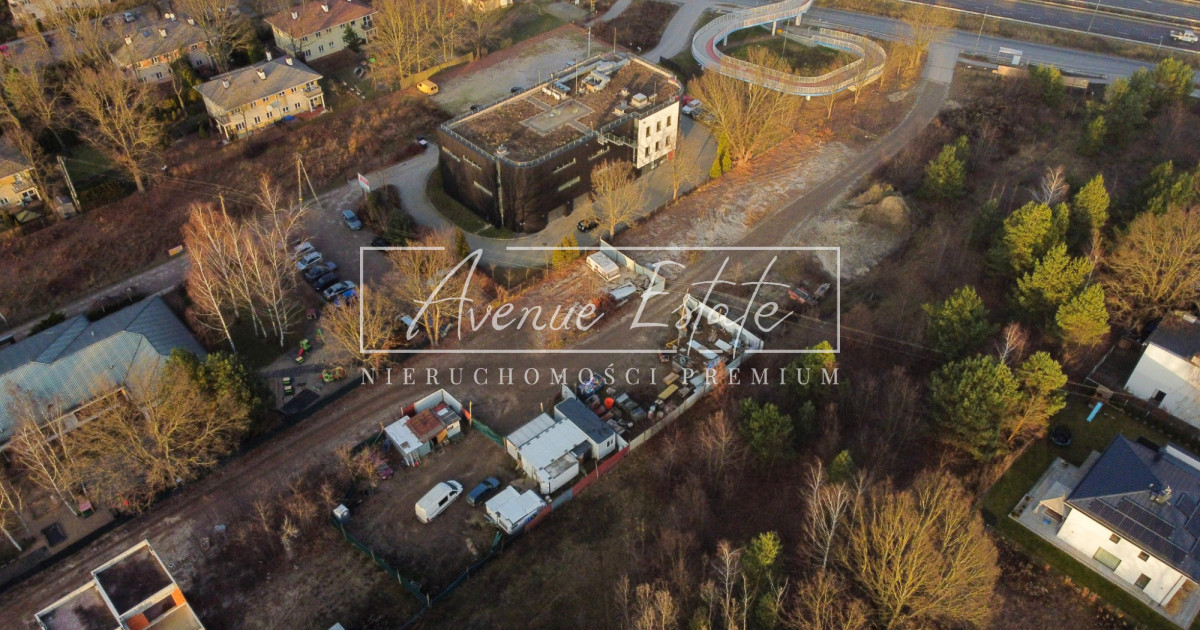 Działka Inwestycyjna Warszawa / PZT na 3 Hale