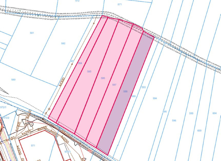 Syndyk sprzeda niezabudowane działki