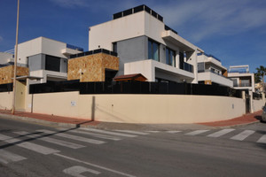 Dom na sprzedaż 567m2 Walencja Alicante Torrevieja - zdjęcie 1