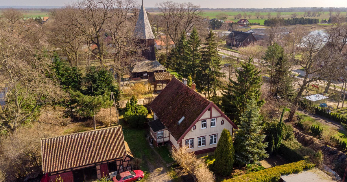 Dom w miejscowości Kmiecin nieopodal Nowego Dworu Gdańskiego