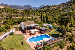 Dom na sprzedaż 178m2 Andaluzja Malaga Frigiliana - zdjęcie 1