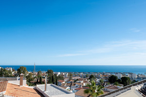 Dom na sprzedaż 267m2 Andaluzja Malaga Caleta De Velez - zdjęcie 1
