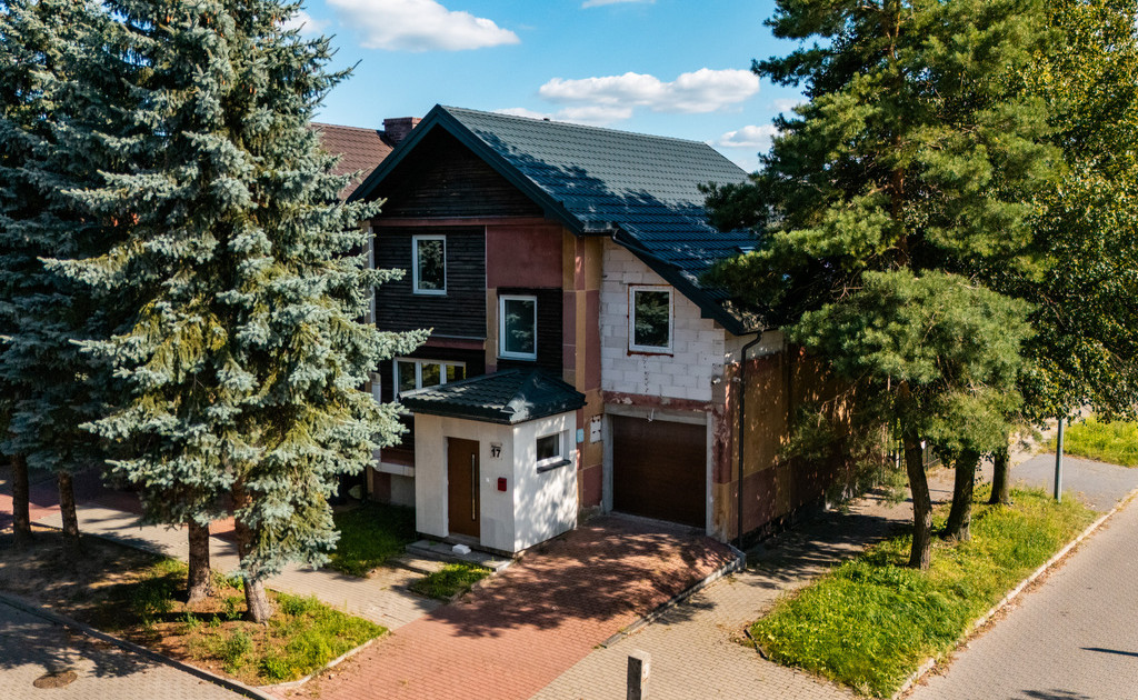 Sprzedam szeregówkę po generalnym remoncie