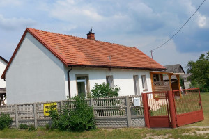 Dom na sprzedaż 70m2 włoszczowski Secemin - zdjęcie 1