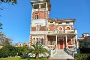 Dom na sprzedaż 600m2 Toskania Massa-Carrara Toskania - zdjęcie 1