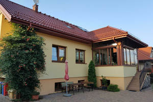 Dom na sprzedaż 300m2 tomaszowski Ujazd - zdjęcie 1