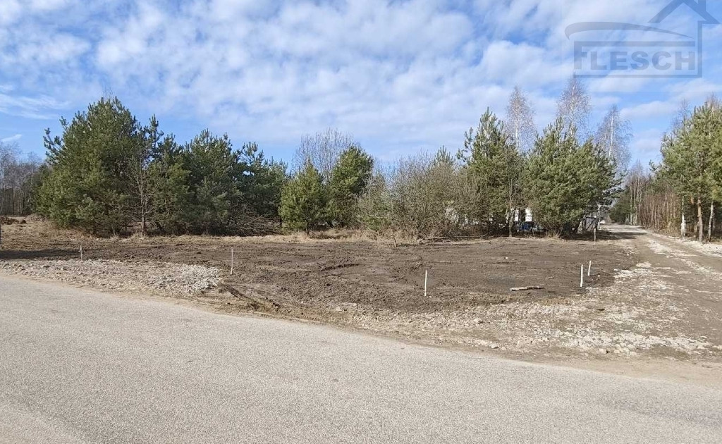 Działka budowlana blisko lasu