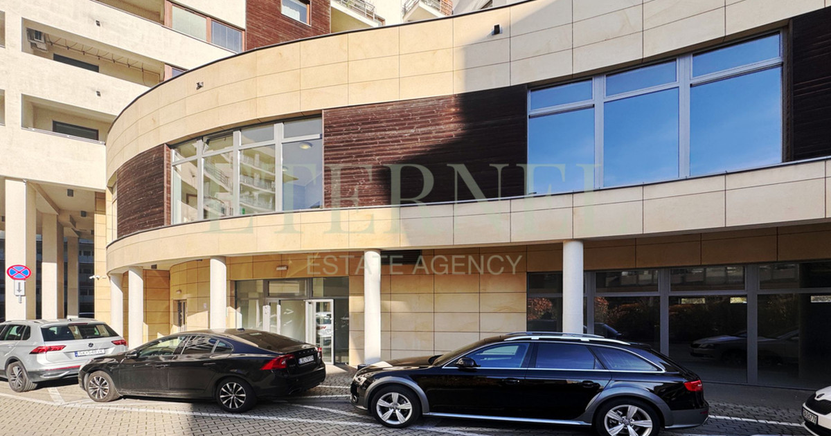 Inwestycyjny lokal z pozwoleniem na mieszkania