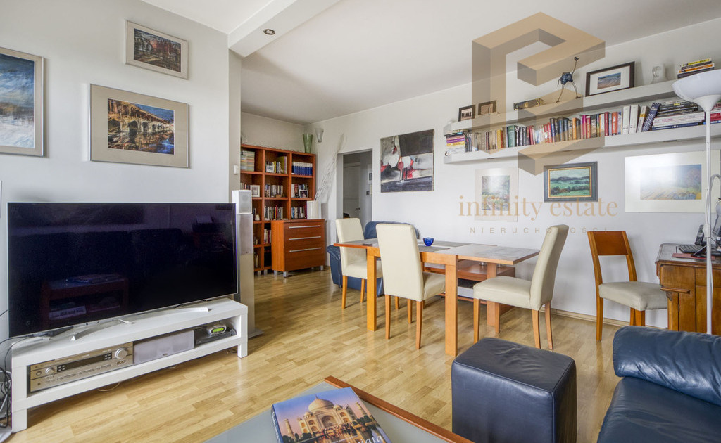 Mieszkanie 3 pokoje, balkon, blisko metra