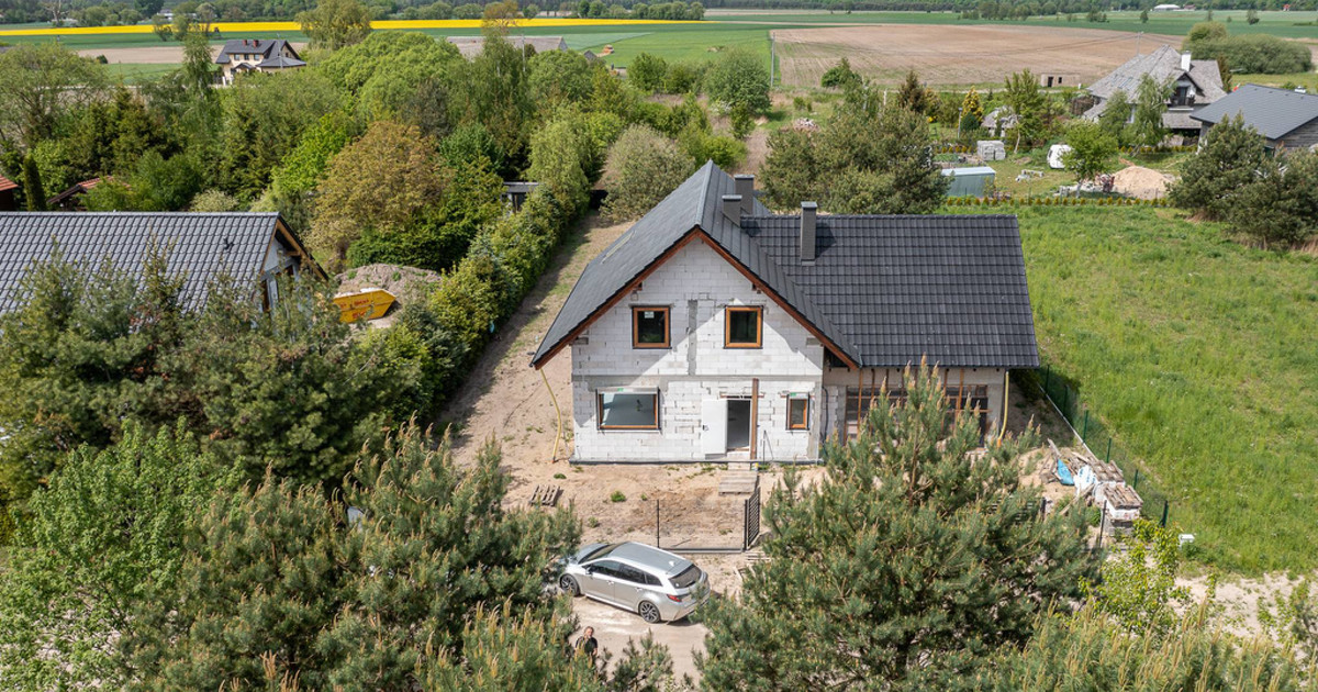 Wyjątkowy dom z antresolą pod Poznaniem (Wronczynek) – Stan surowy zamknięty