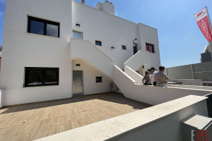 Mieszkanie na sprzedaż 132m2 Walencja Alicante - zdjęcie 2