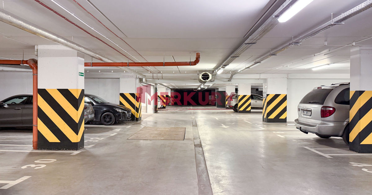 Podwójne miejsce parkingowe | obok Magnolii