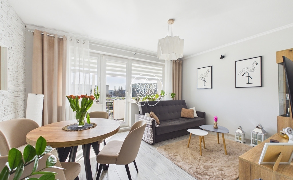 3 pokoje, 53 m², loggia, 1 piętro – Wyżyny