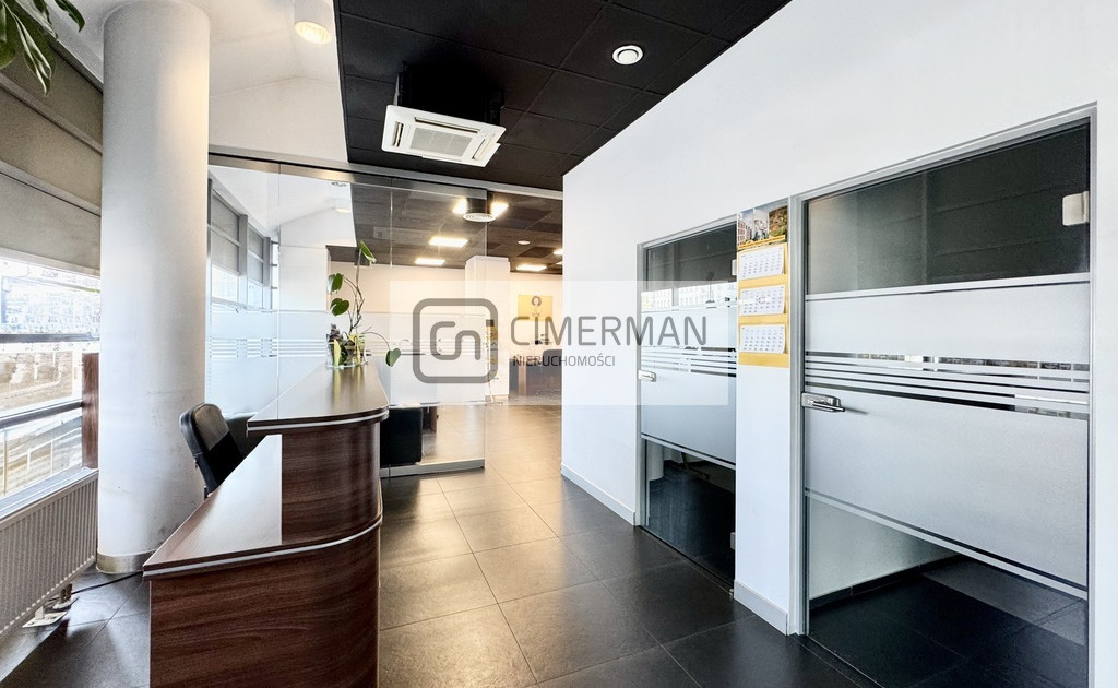 Lokal 160 m2 | Piłsudskiego | witryny | ekspozycja