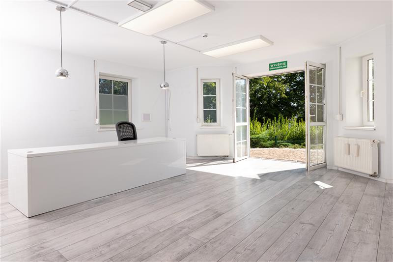 Stylowa willa z ogrodem - biuro/gabinety/edukacja