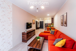 Mieszkanie na sprzedaż 52m2 kołobrzeski Kołobrzeg Portowa - zdjęcie 3