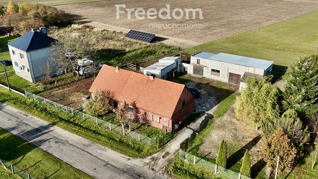 Dom z potencjałem na dużej działce – Bzinica