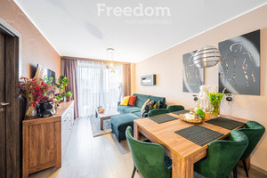Mieszkanie na sprzedaż 55m2 kołobrzeski Kołobrzeg Wiedeńska - zdjęcie 1