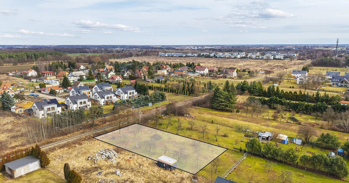 Wrocław – działka budowlana 1250 m² | prąd, gaz, woda, kanalizacja