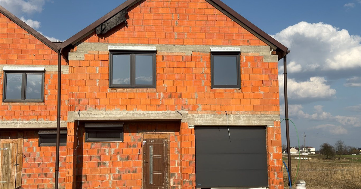 Tychy, Bliźniak 141 m² w stanie surowym zamkniętym