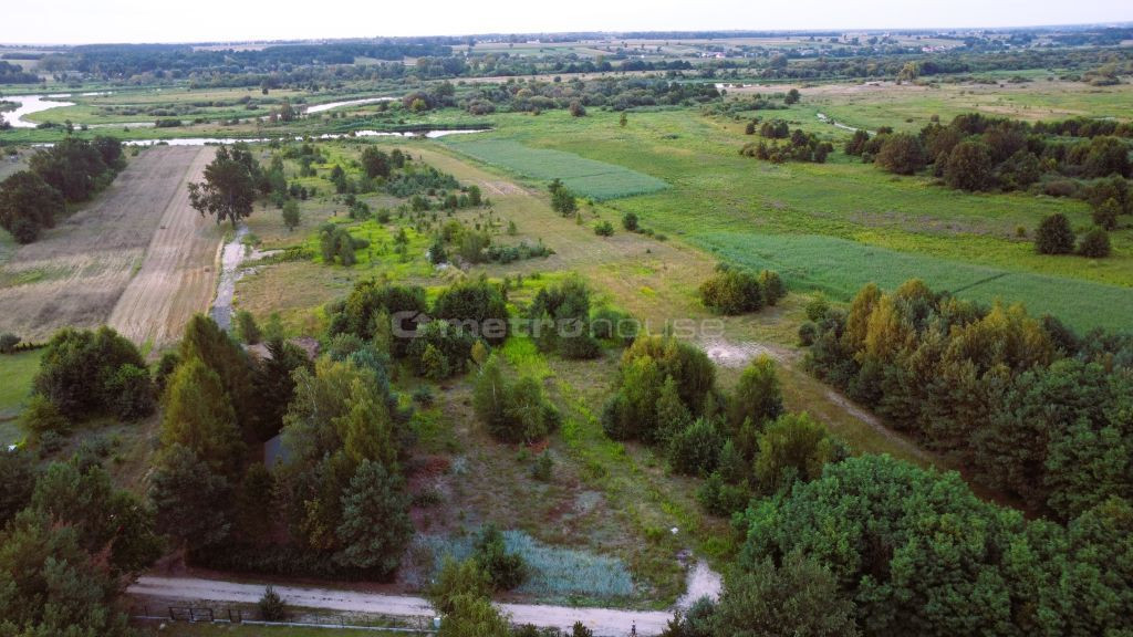 Urokliwa działka nad Bugiem. Miejsce dla Ciebie