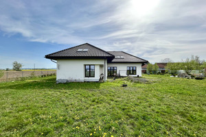 Dom na sprzedaż 220m2 dzierżoniowski Dzierżoniów - zdjęcie 2