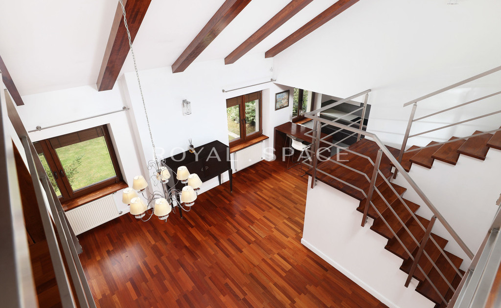 Dom w otoczeniu zieleni | Wola Justowska