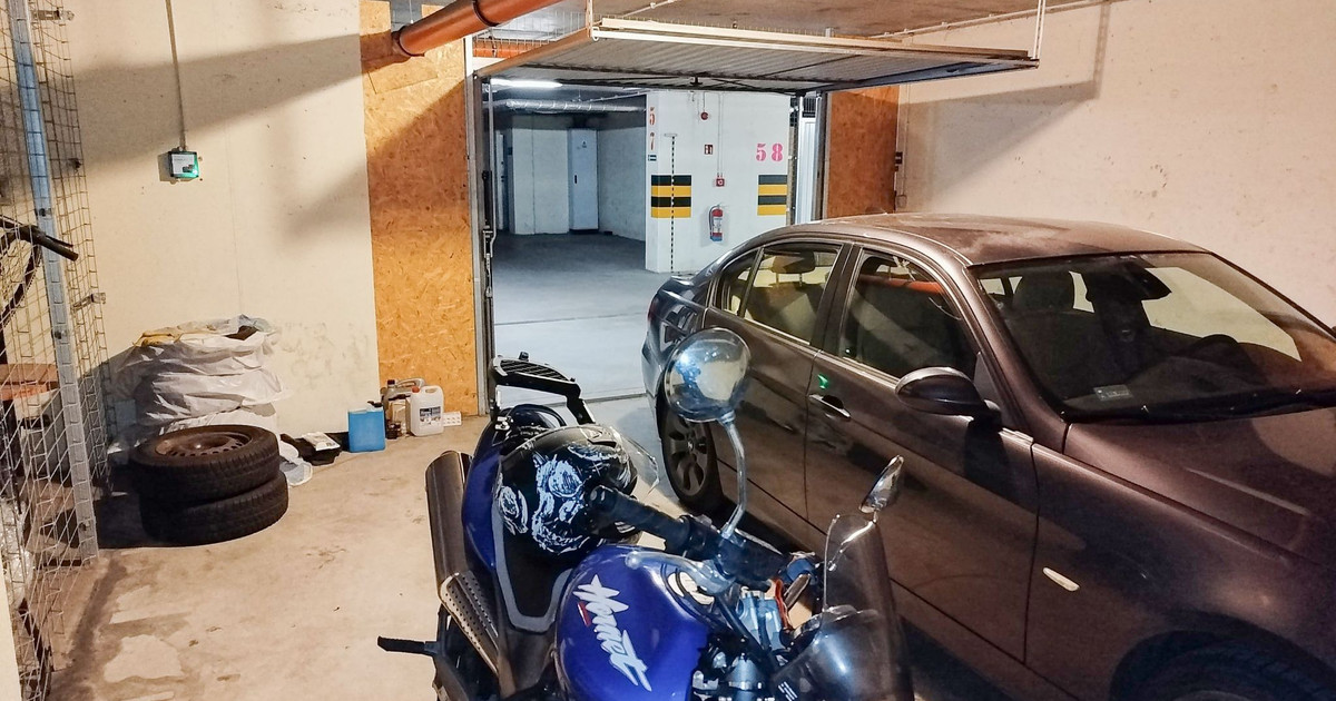 Duży garaż┃2 m.p.┃ 30m2