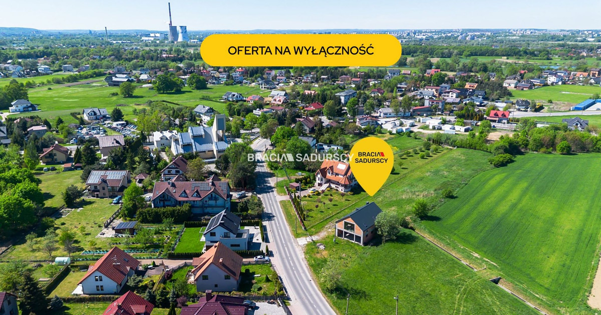 Działka z budynkiem usługowym (240m2) / 12 ar