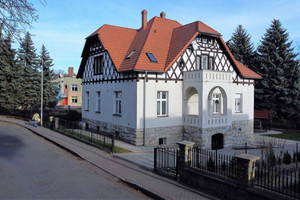Dom na sprzedaż 208m2 bolesławiecki Bolesławiec Kwiatowa - zdjęcie 1