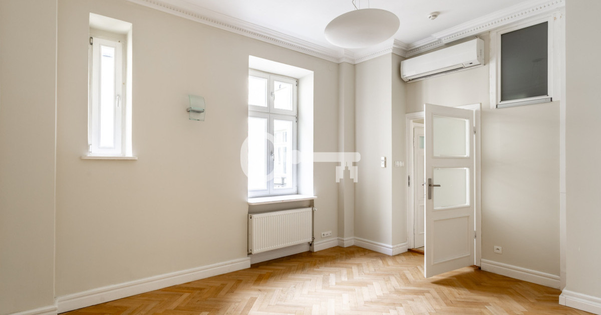 Biuro w kamienicy w samym centrum
