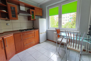Mieszkanie na sprzedaż 47m2 szczecinecki Borne Sulinowo Al. Niepodległości - zdjęcie 2