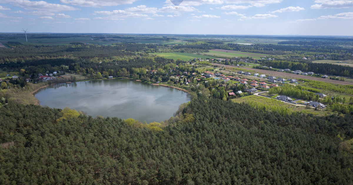 Sprzedam Działkę – Jezioro i Las w Błędowie