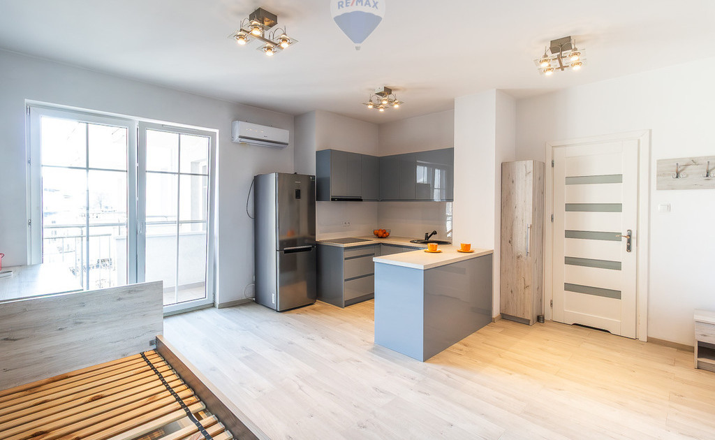 Nowoczesna kawalerka z balkonem blisko centrum