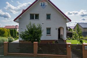 Dom na sprzedaż 245m2 gnieźnieński Gniezno Sosnowa - zdjęcie 2