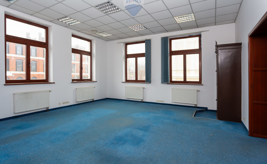 Lokal biurowy 70 m2 w centrum Pabianic