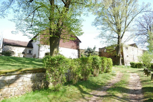 Dom na sprzedaż 726m2 bolesławiecki Bolesławiec Stare Jaroszowice - zdjęcie 2