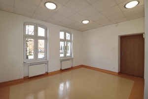 Komercyjne do wynajęcia 45m2 gnieźnieński Gniezno 3 Maja - zdjęcie 1