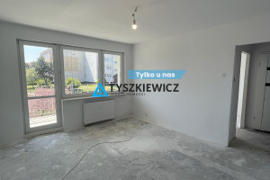 Mieszkanie na sprzedaż 47m2 wejherowski Reda Spokojna - zdjęcie 1