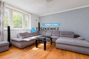 Mieszkanie na sprzedaż 65m2 Gdynia Dąbrowa Lukrecjowa - zdjęcie 1