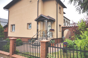Dom na sprzedaż 140m2 starogardzki Starogard Gdański ks. Bernarda Sychty - zdjęcie 2