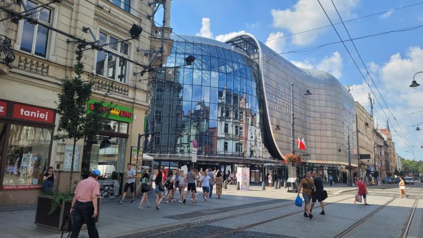 Katowice Stawowa/3 Maja k. Galerii kamienica 1760m