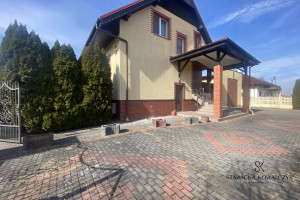 Dom na sprzedaż 160m2 gnieźnieński Gniezno Wełnica - zdjęcie 2