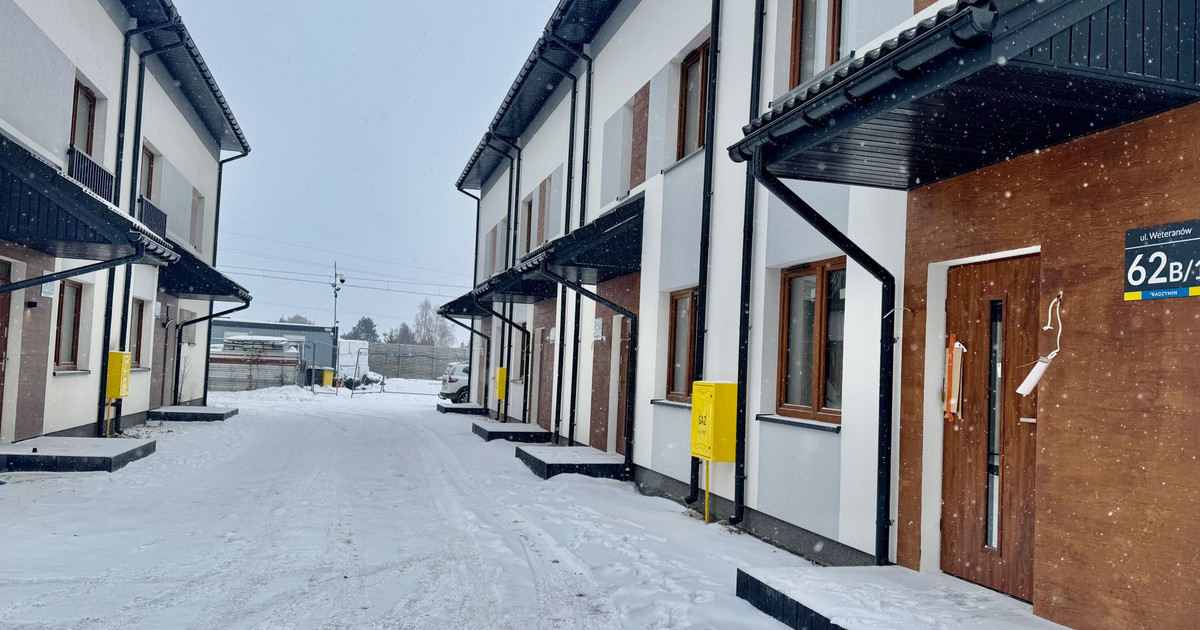 Nowoczesne segmenty z ogródkiem w Radzyminie – gotowe do odbioru