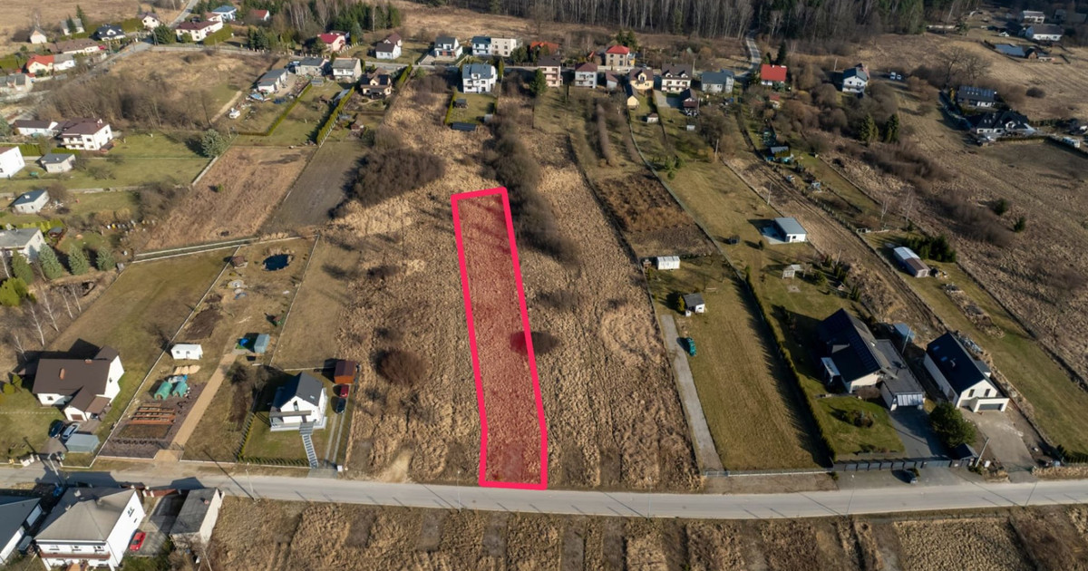 Działka budowlana z mediami przy lesie