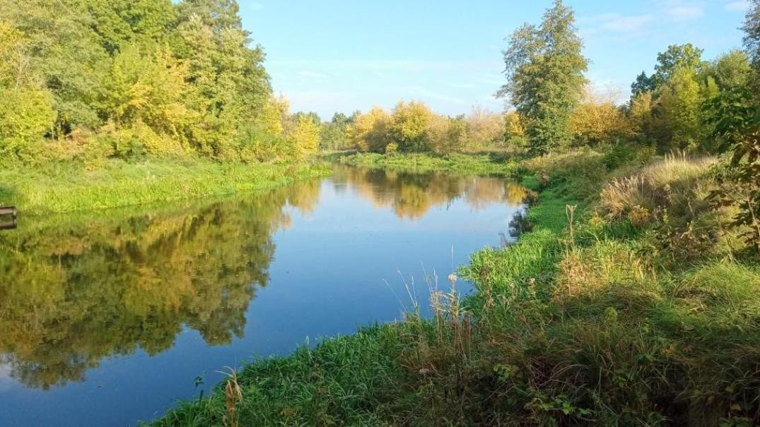 Sprzedam działkę o powierzchni 1080m2 z prawem zabudowy domem