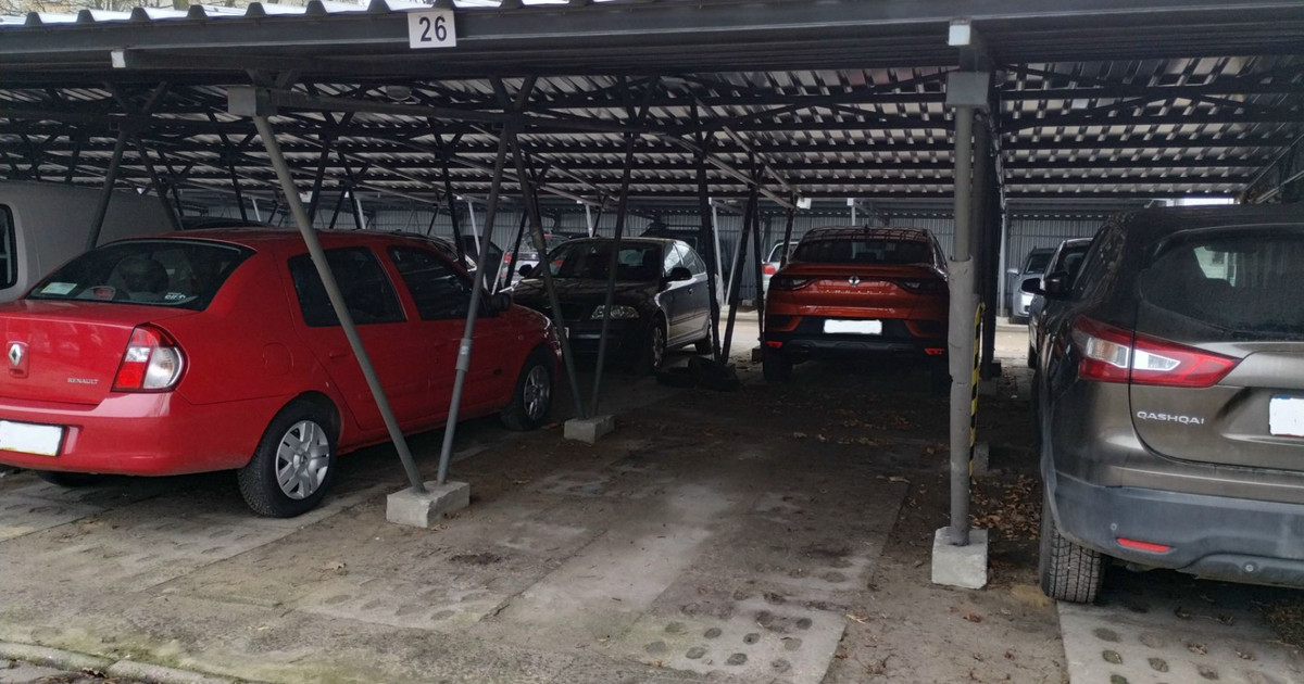 wiata parkingowa Łódź Retkińska 74/76